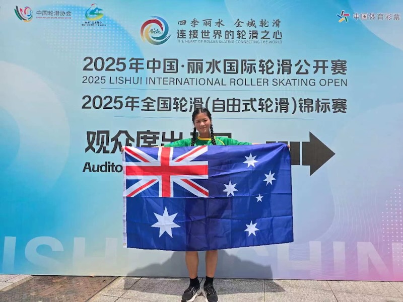 Selena Chen with flag_600H