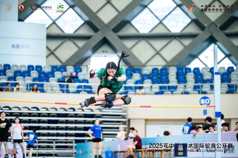 Selena Chen_Jump_600H
