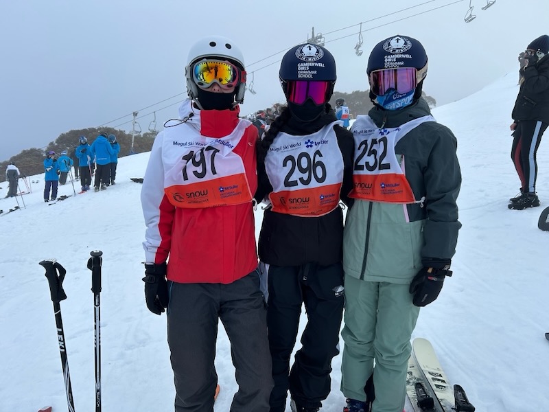 Zara_Amy_Jasmine Snowsport Champs_600H