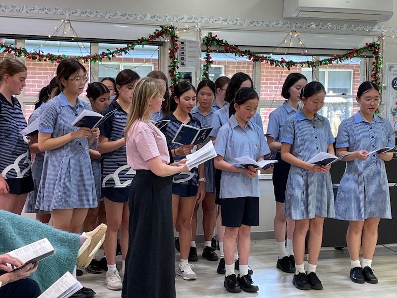 Carols photo 3 (1)_600H