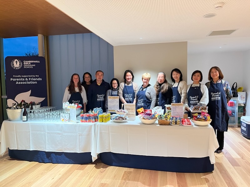 Pre-show volunteers (2)